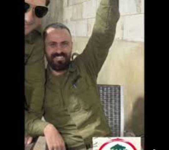 رواد نصار، عندما يصبح الكأس وثنا و الشتيمة شعائر